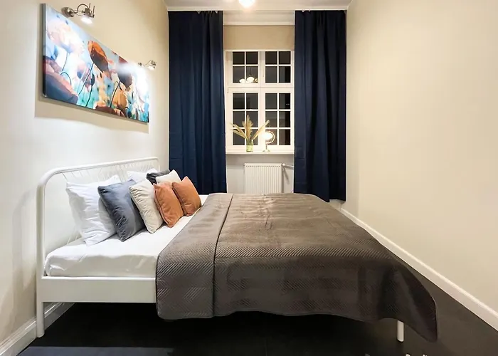 Heart Of - Spacious 3rooms 75m2 As R243 شقة *